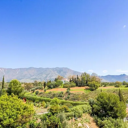 Rosmarin Golf Villa *